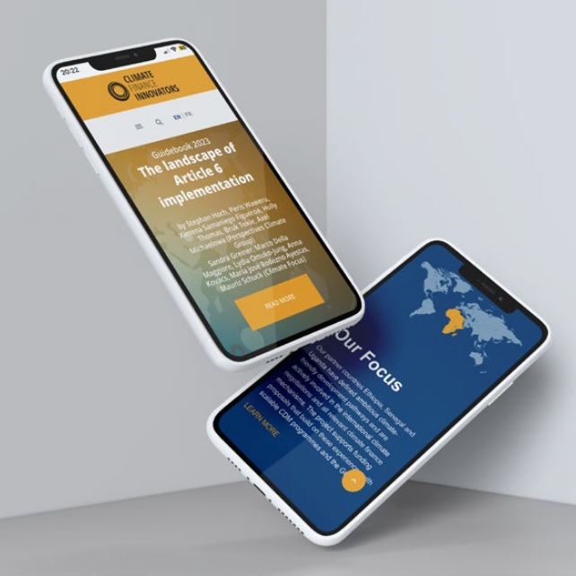 Zwei Smartphone-Mockups mit der mobilen Website von Climate Finance Innovators – responsives Webdesign mit Kartenmotiven.